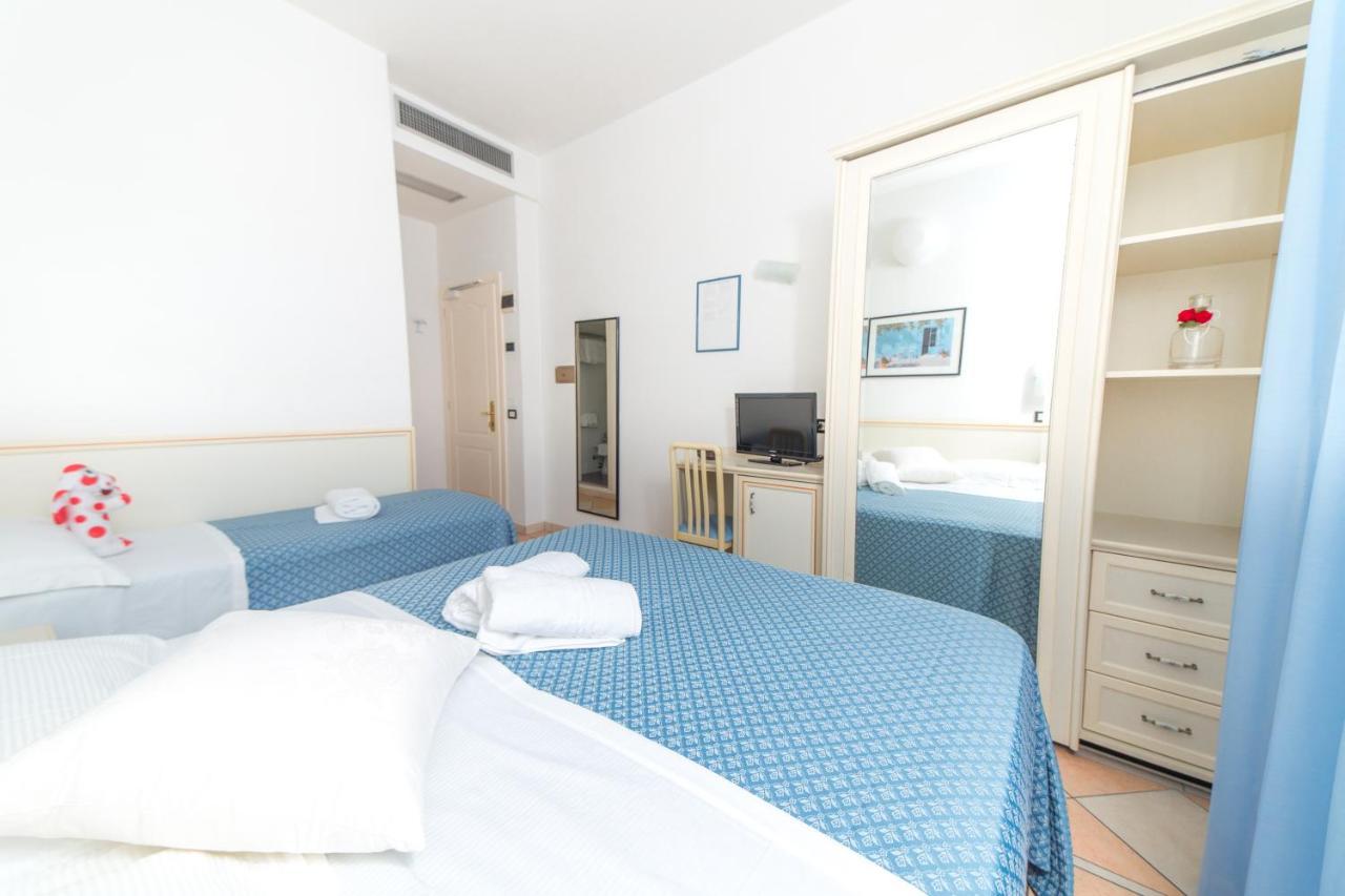 Hotel Elite Cattolica Ngoại thất bức ảnh