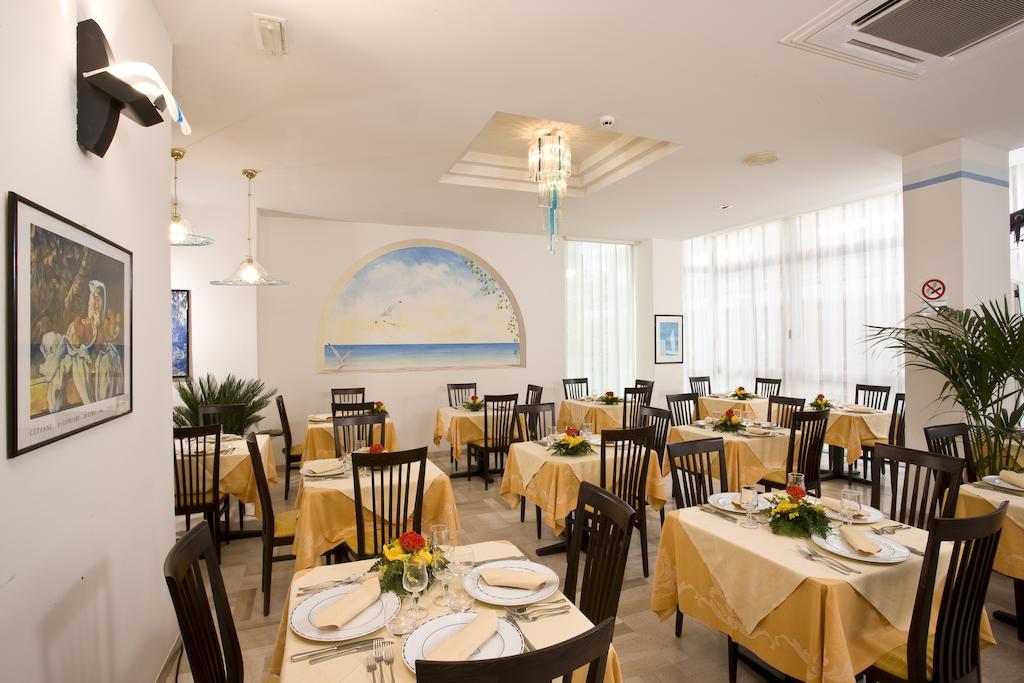 Hotel Elite Cattolica Ngoại thất bức ảnh